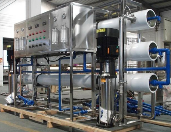 工業(yè)用小流量超純水設(shè)備的特點(diǎn)